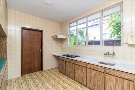 11_photo/94dce39e1f.b638bc529ff2c692-ATLAS-252cf4c2-482a-43a8-9048-24ff84dbeafc.jpg de casa à venda com 3 quartos, 170m² em Vila Izabel, Curitiba