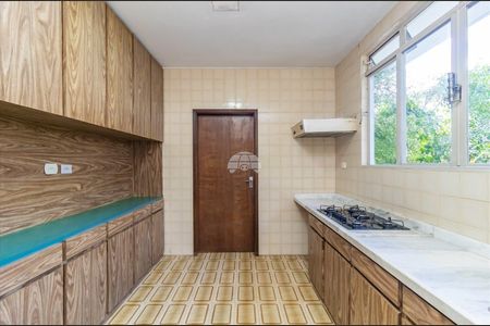 17_photo/94dce39e1f.b638bc529ff2c692-ATLAS-87f4ffac-e1c1-4d0a-a9b3-a21ef878c4f7.jpg de casa à venda com 3 quartos, 170m² em Vila Izabel, Curitiba