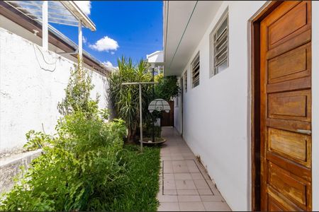 8_photo/94dce39e1f.b638bc529ff2c692-ATLAS-a36a6dff-68a7-4e41-8b4a-4a36807025a9.jpg de casa à venda com 3 quartos, 170m² em Vila Izabel, Curitiba