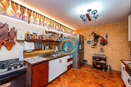 11_photo/94dce39e1f.b8a9f91cb517b5ed-ATLAS-38e40360-31d4-47f7-8753-ad3250a1a4ba.jpg de casa à venda com 3 quartos, 220m² em Vila Izabel, Curitiba