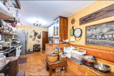 21_photo/94dce39e3d.0524c8510f0f8401-ATLAS-c84be208-ca4e-4381-992e-e107d9a2970c.jpg de casa à venda com 3 quartos, 230m² em Vila Izabel, Curitiba