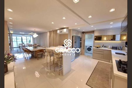 2_photo/94dce39e65.64755f46568ebc2b-ATLAS-9ad5721a-3c04-43f6-be21-4111c7cccaf9.jpg de apartamento à venda com 3 quartos, 178m² em Vila Izabel, Curitiba