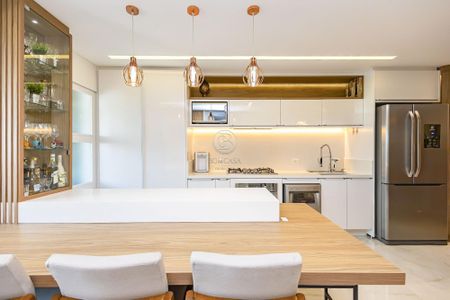 2_photo/94dce39e9d.1aa5b8f538f3adaf-ATLAS-05d14e31-f1b1-456c-8bbd-6e4804d0c8bc.jpg de apartamento à venda com 2 quartos, 76m² em Vila Izabel, Curitiba