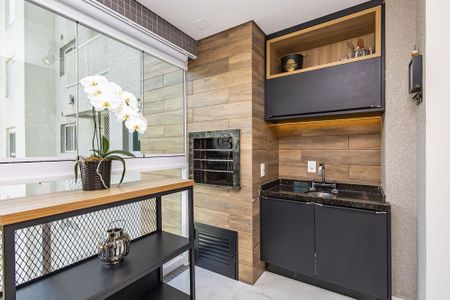 18_photo/94dce39e9d.1aa5b8f538f3adaf-ATLAS-acb371cd-ed9b-4317-a7ae-8697d224d0e8.jpg de apartamento à venda com 2 quartos, 76m² em Vila Izabel, Curitiba