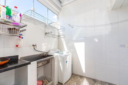 5_photo/94dce39f85.c2ed6ef6e3c218ea-ATLAS-011009d4-4fb0-40ef-8d15-b3d8f78544ed.jpg de casa à venda com 3 quartos, 160m² em Santa Quiteria, Curitiba