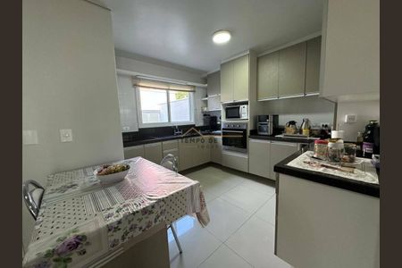 6_photo/94dce39f85.c2ed6ef6e3c218ea-ATLAS-4c81660e-6e04-4244-a692-e44f930f2de3.jpg de casa à venda com 3 quartos, 161m² em Santa Quiteria, Curitiba