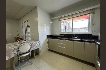 9_photo/94dce39f85.c2ed6ef6e3c218ea-ATLAS-77af9d89-c46e-453f-984c-4d3dec9f7d65.jpg de casa à venda com 3 quartos, 161m² em Santa Quiteria, Curitiba