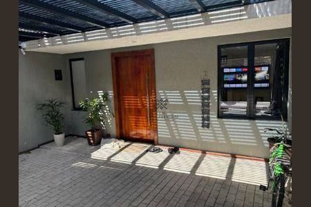 3_photo/94dce3a12d.b459ea03f9ef7d2f-ATLAS-817bb330-12b3-427a-a2c2-ac0868a043c3.jpg de casa à venda com 2 quartos, 125m² em Santa Quiteria, Curitiba