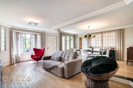 3_photo/94dce3a16b.ff18d0897e4eeb33-ATLAS-6fb1fdf7-29bb-4fa0-8f5e-3fb59df222d7.jpg de casa à venda com 3 quartos, 388m² em Santa Quiteria, Curitiba