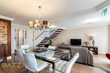 7_photo/94dce3a16b.ff18d0897e4eeb33-ATLAS-d7a833ee-7b6e-4bfa-8874-33dda328db9b.jpg de casa à venda com 3 quartos, 388m² em Santa Quiteria, Curitiba