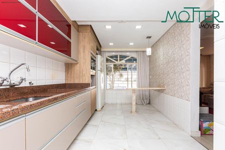 11_photo/94dce3a17f.4a8fb705dfdf76a3-ATLAS-15e8107f-eede-4bea-ba0c-186fa94e73df.jpg de casa à venda com 3 quartos, 88m² em Santa Quiteria, Curitiba