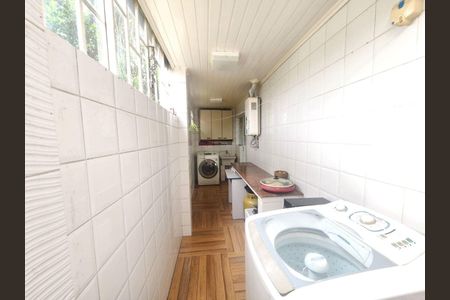 12_photo/94dce3a183.f236e11285303c36-ATLAS-1106ec84-9cfd-40f5-94e9-4d98c19bc8e9.jpg de casa à venda com 3 quartos, 88m² em Santa Quiteria, Curitiba