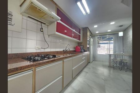 7_photo/94dce3a183.f236e11285303c36-ATLAS-5cc8b33a-c04e-44cd-9e42-a076fca80f42.jpg de casa à venda com 3 quartos, 88m² em Santa Quiteria, Curitiba