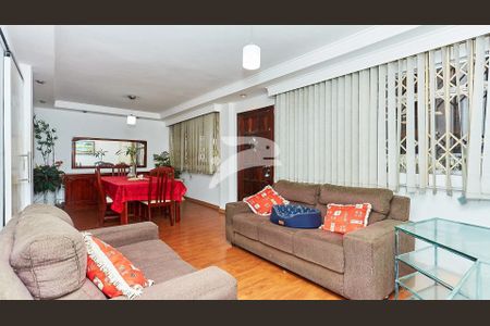 3_photo/94dce3a1ed.0ed3e4c21098ea4e-ATLAS-0e246336-55d1-4eff-950b-e2866e3f3328.jpg de casa à venda com 4 quartos, 140m² em Santa Quiteria, Curitiba