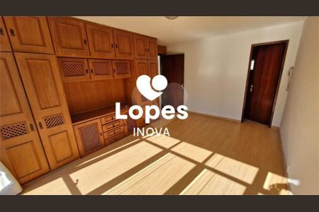 29_photo/94dce3a267.588d4a7fb74764b6-ATLAS-6f52000b-e69c-4d60-a65e-a28393479803.jpg de casa à venda com 3 quartos, 240m² em Santa Quiteria, Curitiba