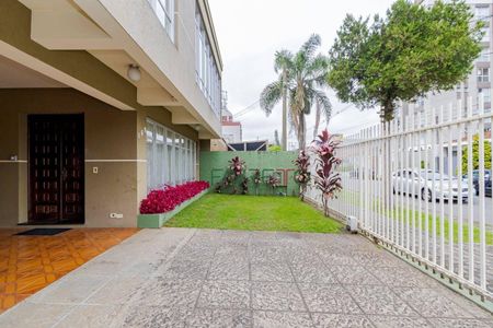 6_photo/94dce3a267.66c9f8a29c2b22cc-ATLAS-bdafa795-f1ce-4557-a078-d76619253058.jpg de casa à venda com 3 quartos, 170m² em Santa Quiteria, Curitiba