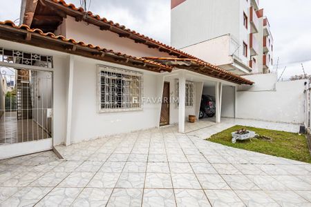 4_photo/94dce3a26f.1c30879e3ee593f9-ATLAS-102dc53d-7a86-47ca-8b78-e805e6e5e7f8.jpg de casa à venda com 4 quartos, 350m² em Santa Quiteria, Curitiba