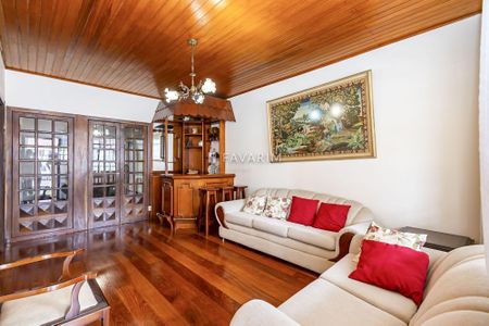 19_photo/94dce3a26f.1c30879e3ee593f9-ATLAS-2b16bb5d-5cc5-46bf-a1a1-8a63083db52d.jpg de casa à venda com 4 quartos, 350m² em Santa Quiteria, Curitiba