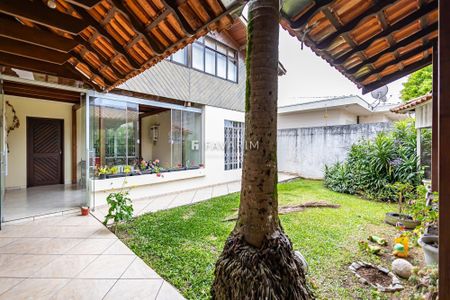 37_photo/94dce3a26f.1c30879e3ee593f9-ATLAS-7840900f-204a-41ba-b62d-05f97bca4af0.jpg de casa à venda com 4 quartos, 350m² em Santa Quiteria, Curitiba