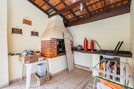 40_photo/94dce3a26f.1c30879e3ee593f9-ATLAS-dd7b4908-2c87-4ec7-998f-4ac9071d5481.jpg de casa à venda com 4 quartos, 350m² em Santa Quiteria, Curitiba