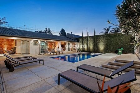 16_photo/94dce3a2ad.ceff8192393c33de-ATLAS-006c56fd-7fb8-4e71-81f2-0353b2233b70.jpg de casa à venda com 4 quartos, 383m² em Seminário, Curitiba