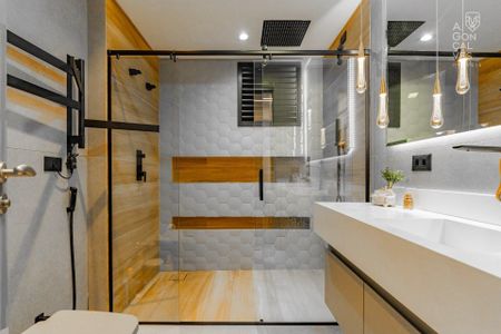 49_photo/94dce3a2b9.ceff8192393c33de-ATLAS-136280a9-cd0e-4067-8d8c-89293b40f13f.jpg de casa à venda com 3 quartos, 700m² em Seminário, Curitiba