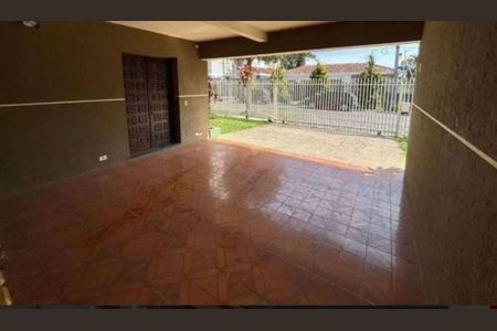 5_photo/94dce3a2c3.ceff8192393c33de-ATLAS-93c5f5f5-03a3-46c7-a81e-15df9cfc2dad.jpg de casa à venda com 3 quartos, 168m² em Santa Quiteria, Curitiba