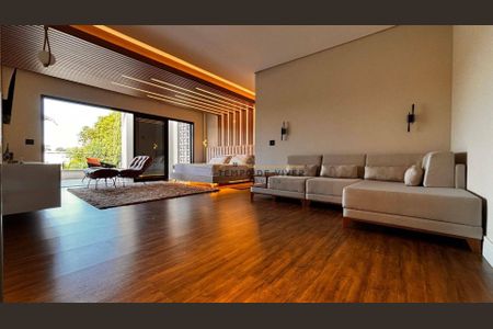 7_photo/94dce3a2cb.5de3098101d1f942-ATLAS-94d8ee18-0e9b-455b-b8d2-388311f73350.jpg de casa à venda com 3 quartos, 700m² em Seminário, Curitiba