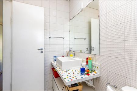 48_photo/94dce3a379.35cd9221f0133683-ATLAS-e174355d-35f6-4081-8cfe-2f71b0d346b2.jpg de casa à venda com 4 quartos, 210m² em Santa Quiteria, Curitiba