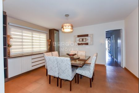 6_photo/94dce3a383.fc5987373cdbaa4f-ATLAS-e5a1fb27-eb9b-4ba4-93b0-7ffa5a8eb18f.jpg de casa à venda com 4 quartos, 170m² em Santa Quiteria, Curitiba