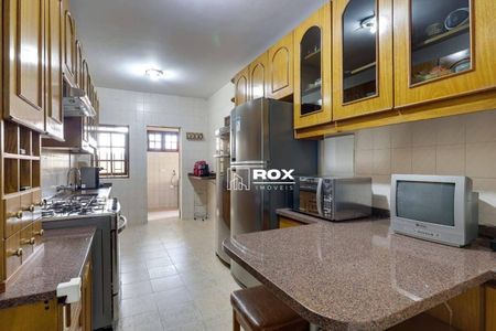 2_photo/94dce3a3a3.3c190a715a9dad8e-ATLAS-0461a75b-4092-4f9b-9a9b-464574bcdc1a.jpg de casa à venda com 4 quartos, 308m² em Santa Quiteria, Curitiba