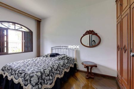 8_photo/94dce3a3a3.3c190a715a9dad8e-ATLAS-889d61bd-a2e3-42f4-9a2c-a75d19542596.jpg de casa à venda com 4 quartos, 308m² em Santa Quiteria, Curitiba