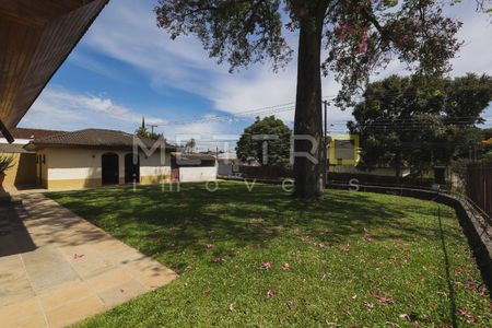 7_photo/94dce3a3a3.7aeb7bc2eb1ec1ba-ATLAS-b134f009-7876-4153-b319-06b00f07e87f.jpg de casa à venda com 4 quartos, 357m² em Santa Quiteria, Curitiba