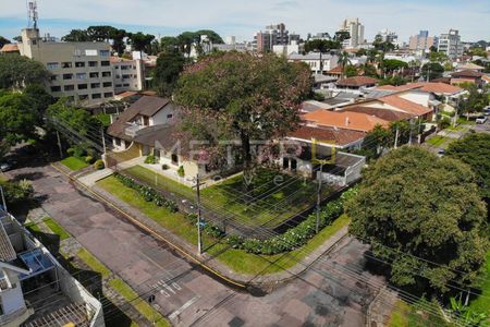 8_photo/94dce3a3a3.7aeb7bc2eb1ec1ba-ATLAS-c9bbb6ee-60f9-4b5f-8d69-7081a2cc73c4.jpg de casa à venda com 4 quartos, 357m² em Santa Quiteria, Curitiba