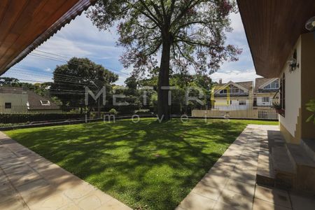 6_photo/94dce3a3a3.7aeb7bc2eb1ec1ba-ATLAS-e8746383-fd61-4542-a4b8-fbcab060ca05.jpg de casa à venda com 4 quartos, 357m² em Santa Quiteria, Curitiba