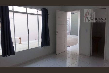 4_photo/94dce3a41b.d4b653a035097e83-ATLAS-b2de7310-439c-4204-959a-6716ff502fec.jpg de casa à venda com 4 quartos, 330m² em Santa Quiteria, Curitiba