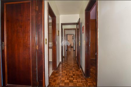 5_photo/94dce3a42f.ded5523ff743d611-ATLAS-0fb43b0b-d079-4b83-b3f8-ec67ec01598e.jpg de casa à venda com 6 quartos, 342m² em Santa Quiteria, Curitiba