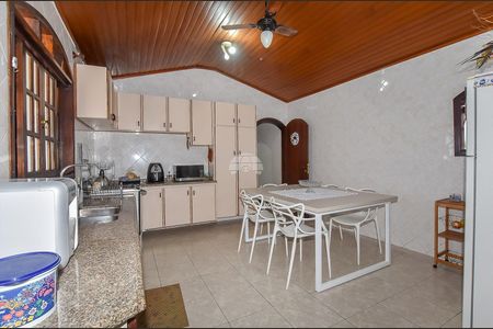 8_photo/94dce3a42f.ded5523ff743d611-ATLAS-32403f46-9d41-4275-80ea-6e3c1dcf68c7.jpg de casa à venda com 6 quartos, 342m² em Santa Quiteria, Curitiba