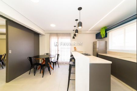 20_photo/94dce3a433.25c67e38bf5c4d22-ATLAS-7aa9b60f-44e5-4021-8437-66e61bde5f64.jpg de apartamento à venda com 1 quarto, 33m² em Santa Quiteria, Curitiba