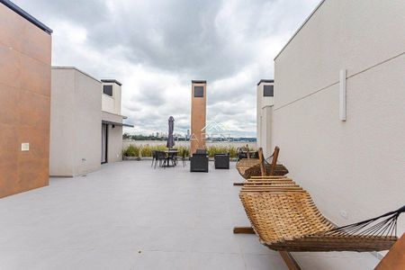 5_photo/94dce3a433.646fae3a1fa4a2d8-ATLAS-04343d64-d3a6-4a51-804d-e9062db253c9.jpg de apartamento à venda com 1 quarto, 33m² em Santa Quiteria, Curitiba