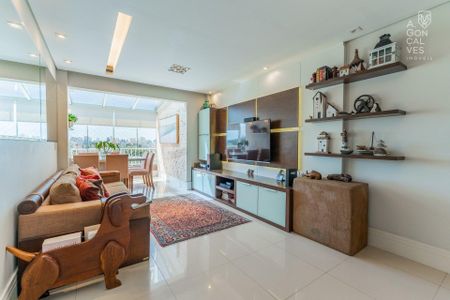 5_photo/94dce3a43d.1d7a76461d18d8fb-ATLAS-6f23640f-41f8-43a1-a7bd-db613fe86ca5.jpg de apartamento à venda com 3 quartos, 185m² em Santa Quiteria, Curitiba