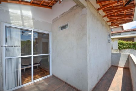 21_photo/94dce3a451.85bd9762b735a316-ATLAS-9d8f2a4c-52e1-45ec-849f-f5a5e2bd05ee.jpg de casa à venda com 3 quartos, 130m² em Santa Quiteria, Curitiba