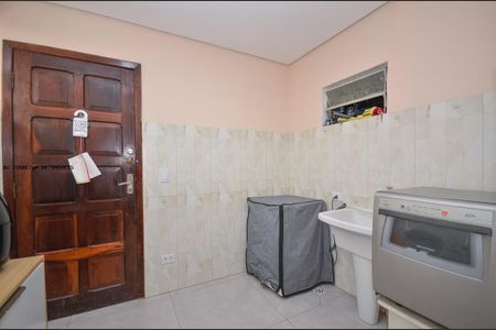 32_photo/94dce3a451.85bd9762b735a316-ATLAS-bb438af0-ab11-4f00-b07a-c6a7ead9c5e6.jpg de casa à venda com 3 quartos, 130m² em Santa Quiteria, Curitiba