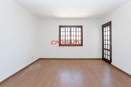 5_photo/94dce3a459.d7a91d1757fec3a4-ATLAS-3c3c29bb-d86e-4864-bd83-cc58126492c1.jpg de casa à venda com 3 quartos, 165m² em Santa Quiteria, Curitiba