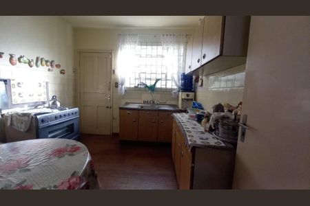 10_photo/94dce3a46f.668adb25e740486e-ATLAS-c6eef467-9c02-4898-b5b2-ed2f96e45fb3.jpg de casa à venda com 3 quartos, 190m² em Santa Quiteria, Curitiba