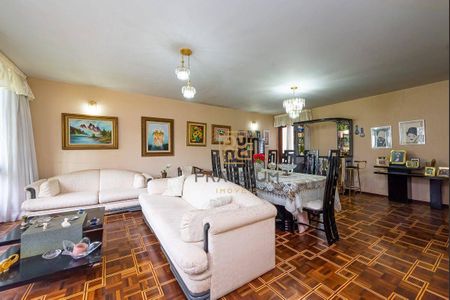 3_photo/94dce3a481.d70948cd37f6cfc6-ATLAS-b7492ced-b46d-4fa9-8a62-02c6a4f29422.jpg de casa à venda com 4 quartos, 218m² em Santa Quiteria, Curitiba