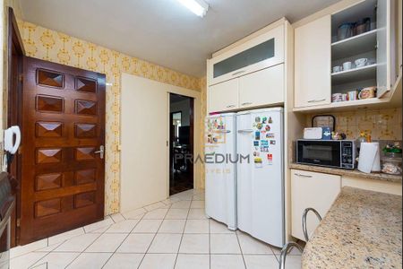 10_photo/94dce3a481.d70948cd37f6cfc6-ATLAS-cc737896-c761-4eba-8a4c-3a92f3c7d58b.jpg de casa à venda com 4 quartos, 218m² em Santa Quiteria, Curitiba