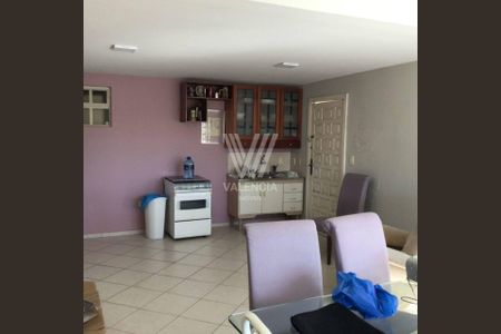 2_photo/94dce3a48b.591f4a49457a4313-ATLAS-1ba20e4b-91cc-445a-a41b-18535deeef49.jpg de casa à venda com 6 quartos, 450m² em Santa Quiteria, Curitiba