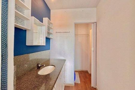 4_photo/94dce3a4f7.967bb43d6f31e30b-ATLAS-14922fbd-c3db-4631-ae97-2b98bc7c5f66.jpg de casa à venda com 10 quartos, 400m² em Santa Quiteria, Curitiba