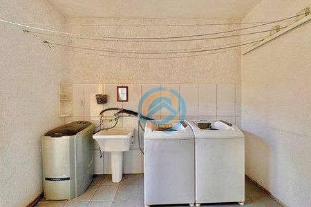 19_photo/94dce3a4f7.967bb43d6f31e30b-ATLAS-7f6e1361-b5ed-47fa-a133-be62ad202964.jpg de casa à venda com 10 quartos, 400m² em Santa Quiteria, Curitiba